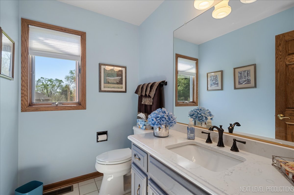 5N511 Oak Lawn Farm Road Wayne, IL 60184 - Photo 23 of 52 Gallery Image 23