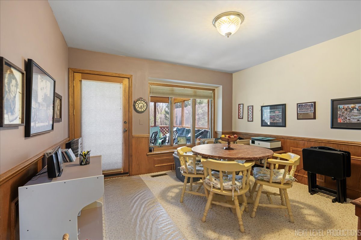 5N511 Oak Lawn Farm Road Wayne, IL 60184 - Photo 24 of 52 Gallery Image 24