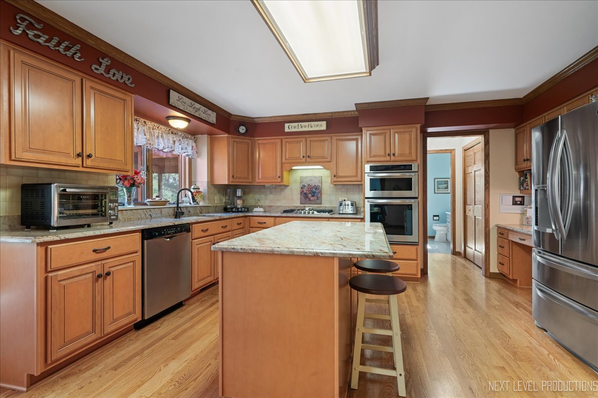 5N511 Oak Lawn Farm Road Wayne, IL 60184 - Photo 26 of 52 Gallery Image 26