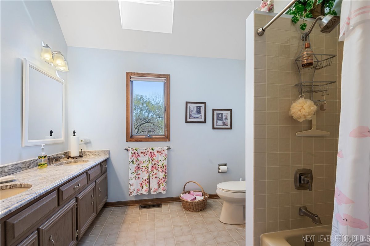 5N511 Oak Lawn Farm Road Wayne, IL 60184 - Photo 41 of 52 Gallery Image 41