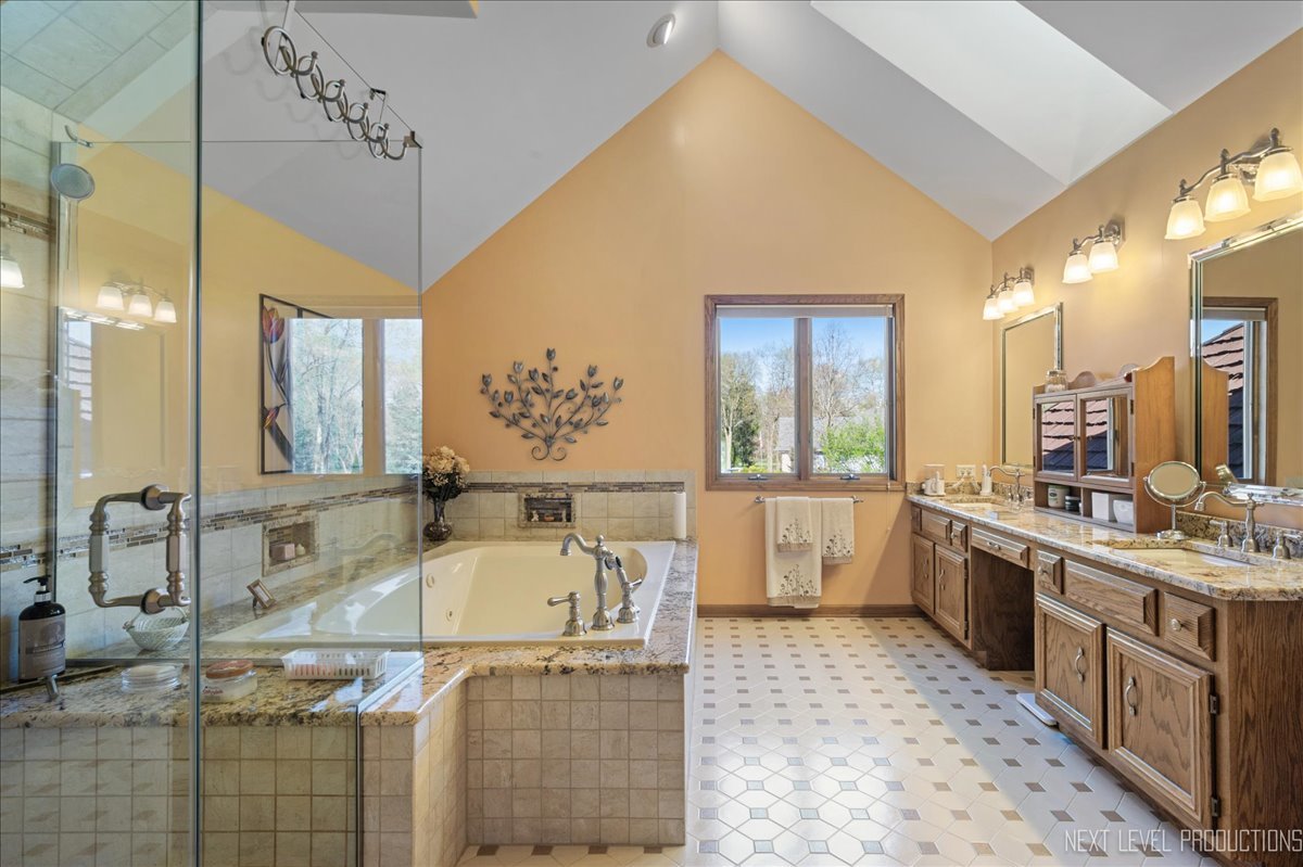 5N511 Oak Lawn Farm Road Wayne, IL 60184 - Photo 46 of 52 Gallery Image 46