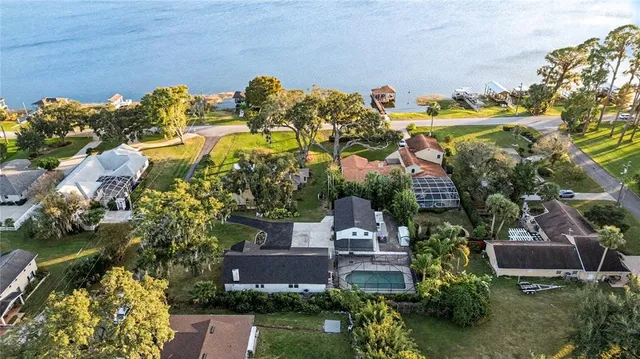 a view of a lake in middle of a city