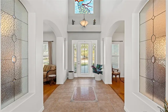 a view of entryway with livingroom and furniture
