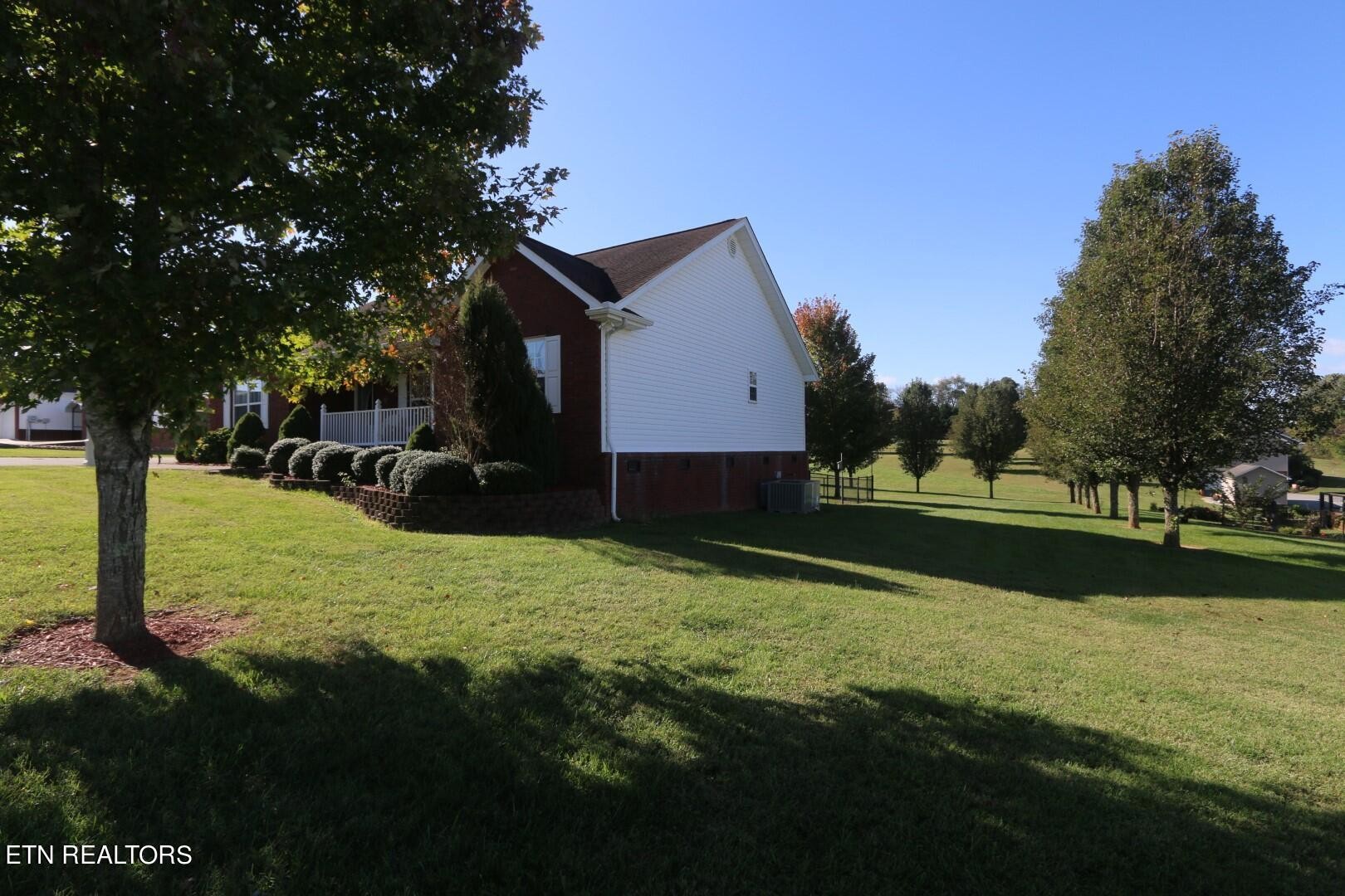 1375 Hodges Bend Road Sevierville, TN 37876 - Photo 28 of 30 Gallery Image 28