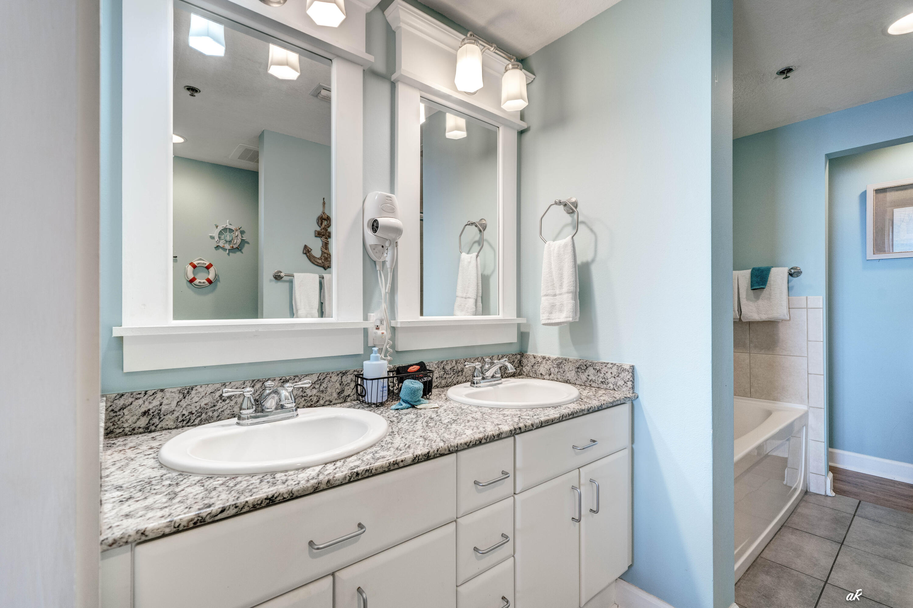 11807 Front Beach Road, Unit 1605 Panama City Beach, FL 32407 - Photo 23 of 53 Main Bathroom-1