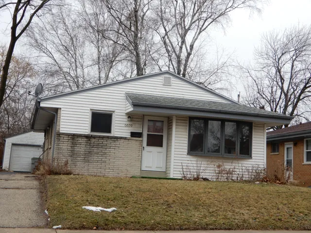 $156,000 | 6659 North 52nd Street, Milwaukee, WI 53223