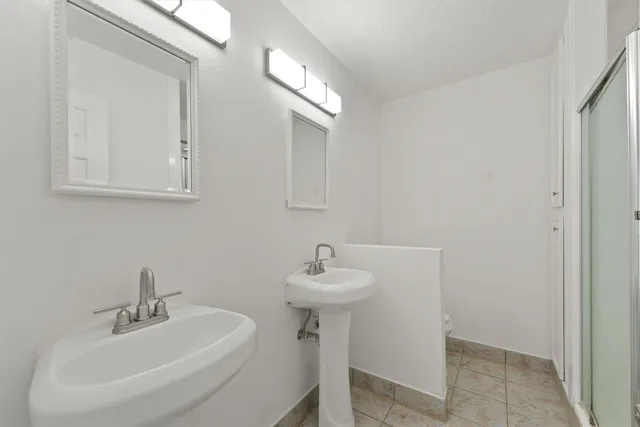 $2,300 | 4414 Gardendale Drive, Houston, TX 77092