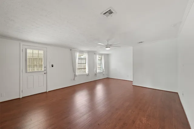 $2,300 | 4414 Gardendale Drive, Houston, TX 77092