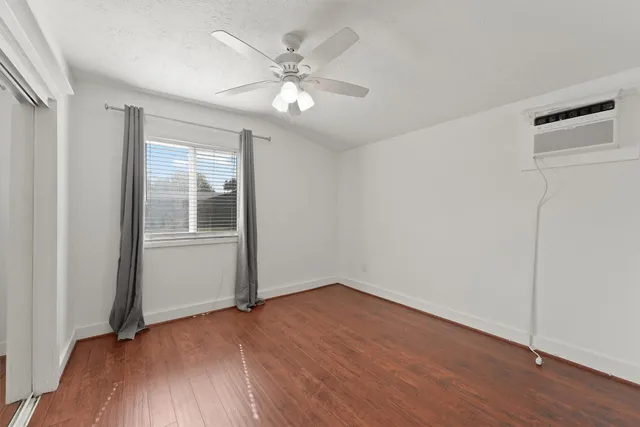 $2,300 | 4414 Gardendale Drive, Houston, TX 77092