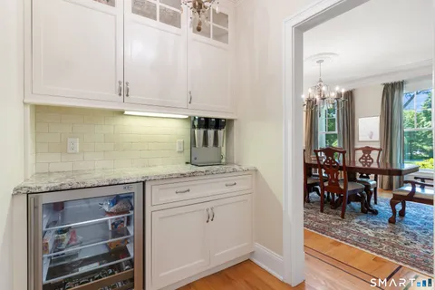 $2,249,000 | 2 Deerfield Road, Wilton, CT 06897