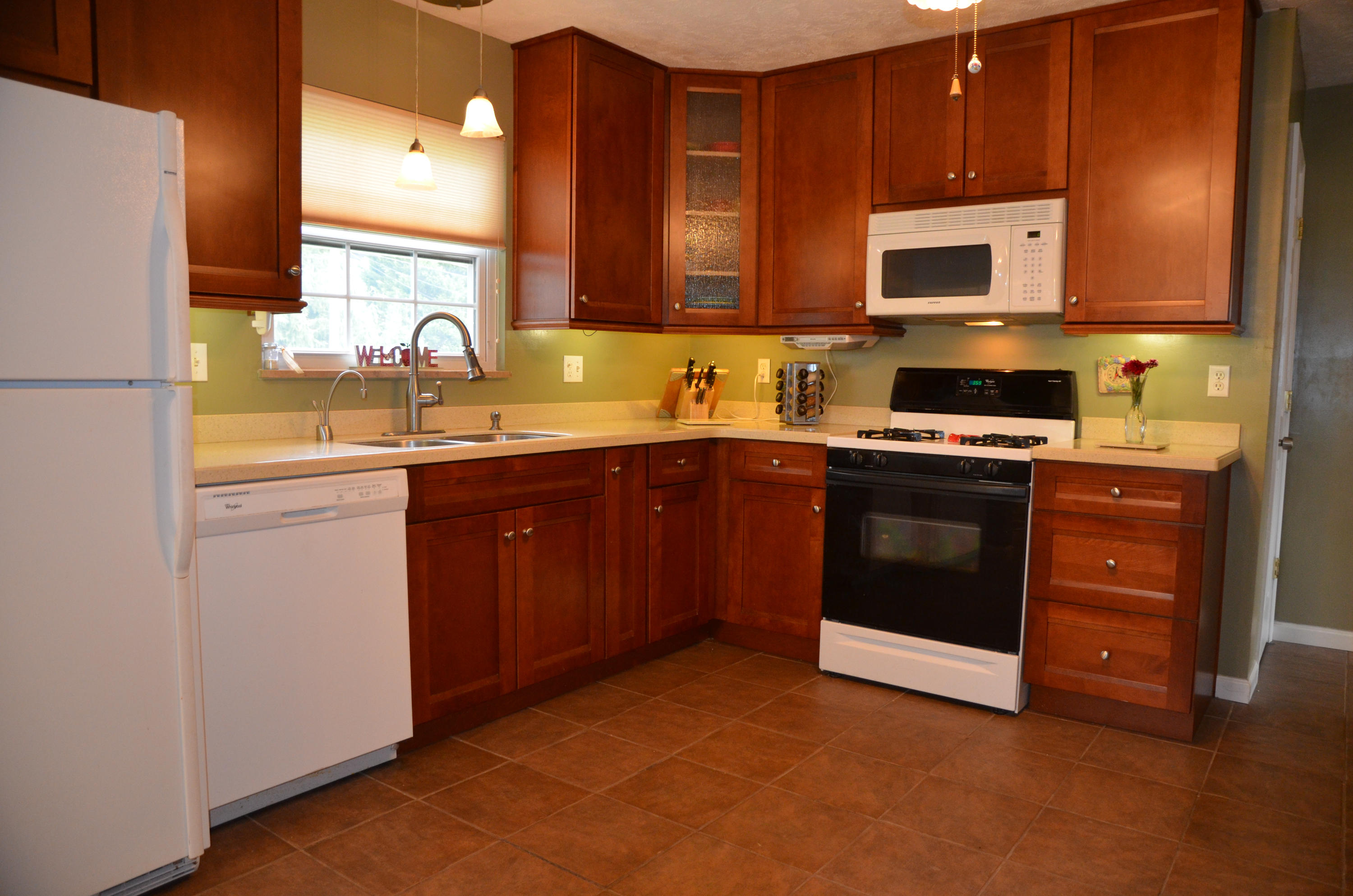 7808 Castlecomb Road Powell, TN 37849 - Photo 2 of 18 Kitchen