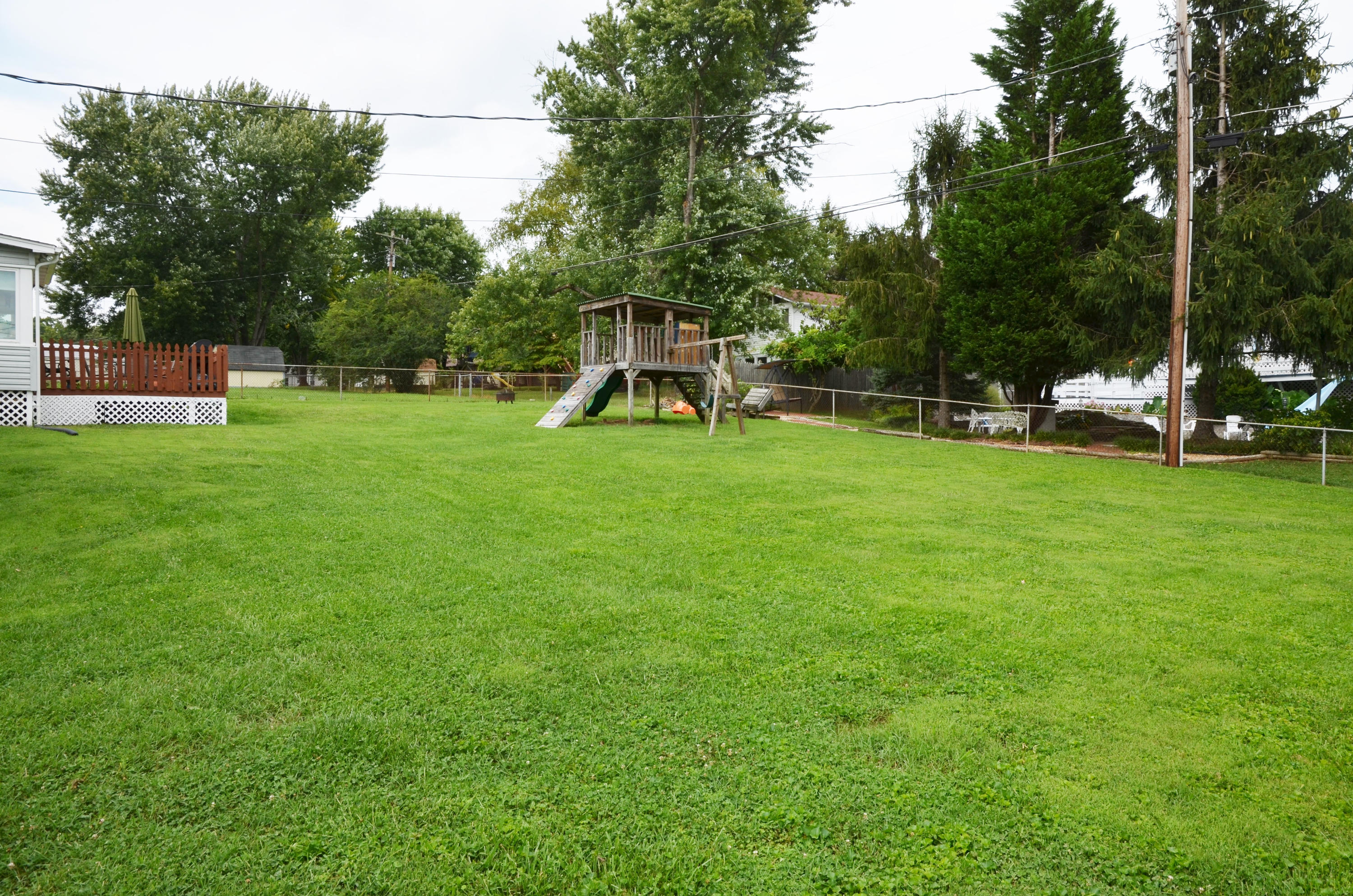 7808 Castlecomb Road Powell, TN 37849 - Photo 17 of 18 Backyard