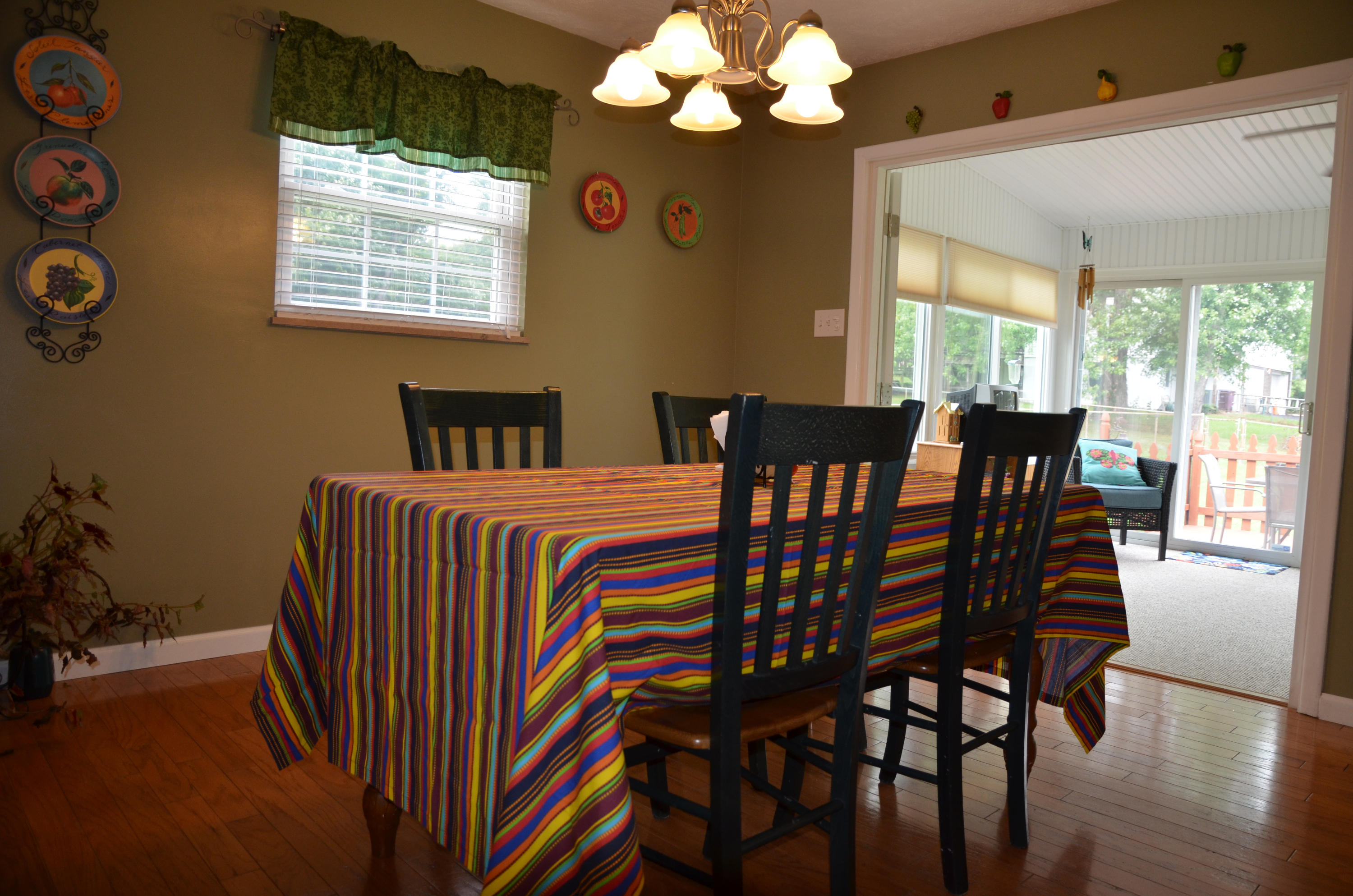 7808 Castlecomb Road Powell, TN 37849 - Photo 5 of 18 Dining Room