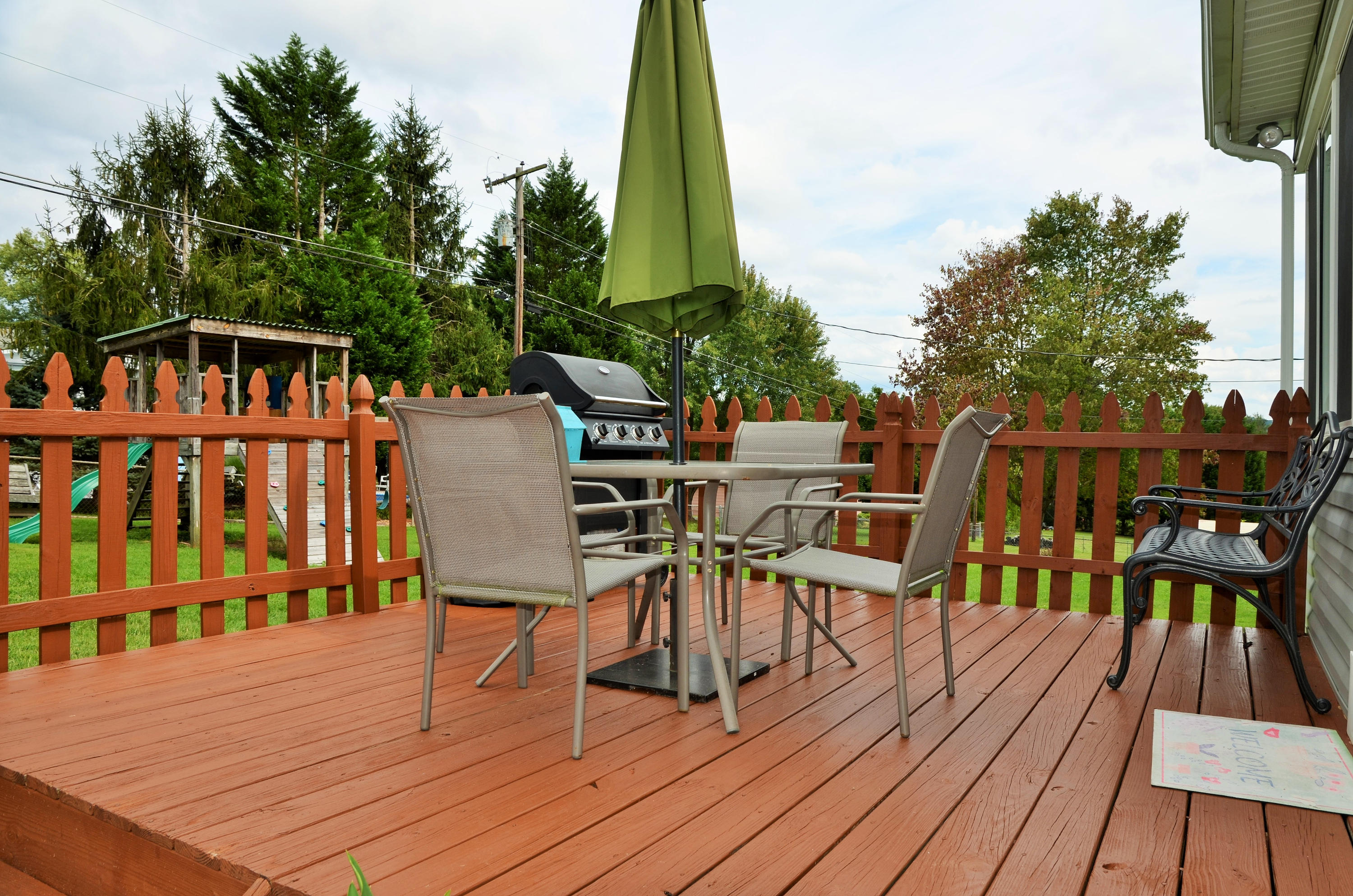 7808 Castlecomb Road Powell, TN 37849 - Photo 8 of 18 Deck
