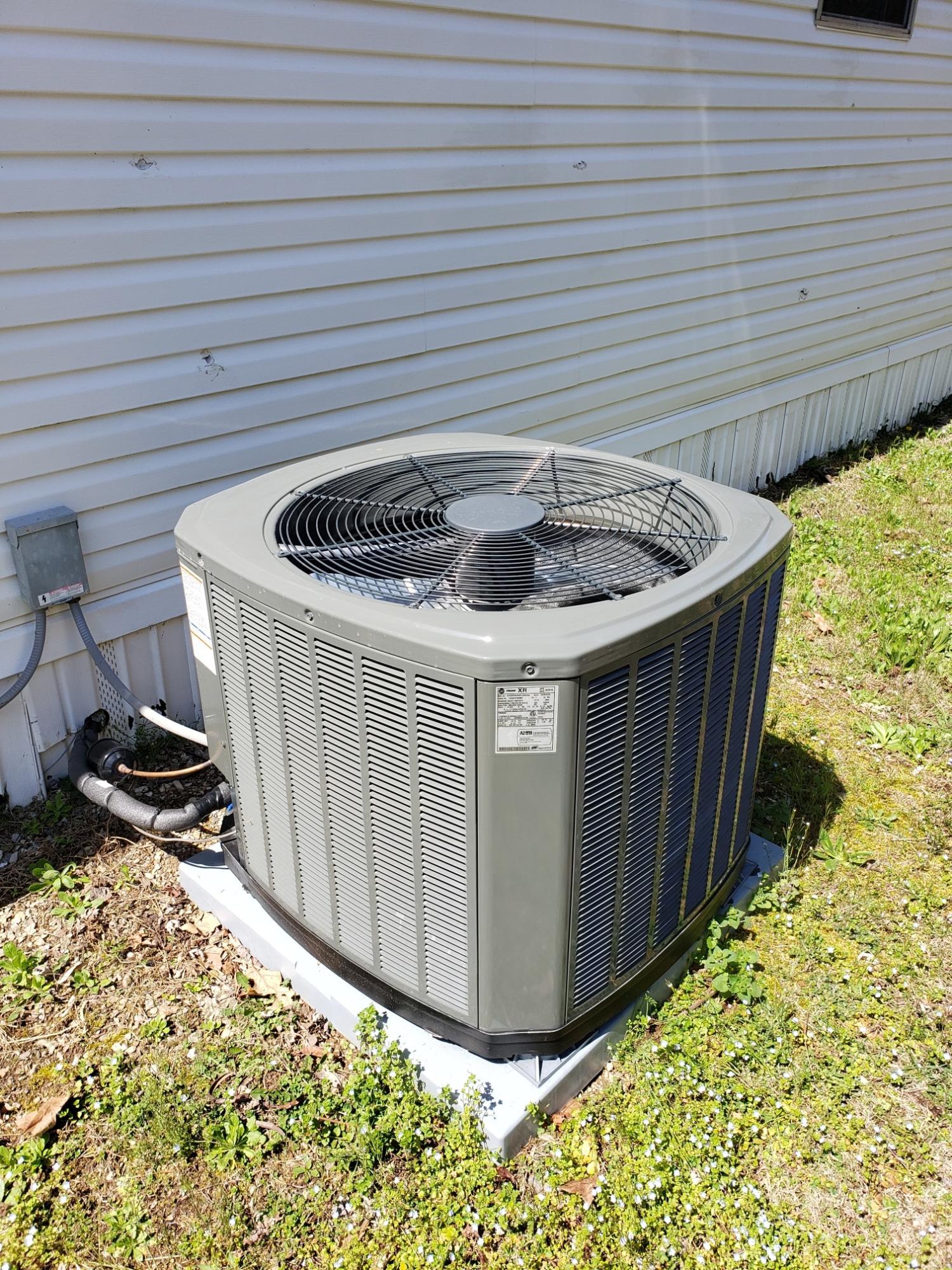 2900 Alleghany Spring Road Shawsville, VA 24162 - Photo 11 of 19 a view of barbeque grill and tub