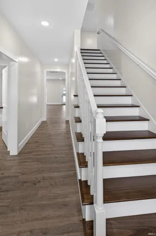 $449,900 | 6021 Glencrest Court, Newburgh, IN 47630