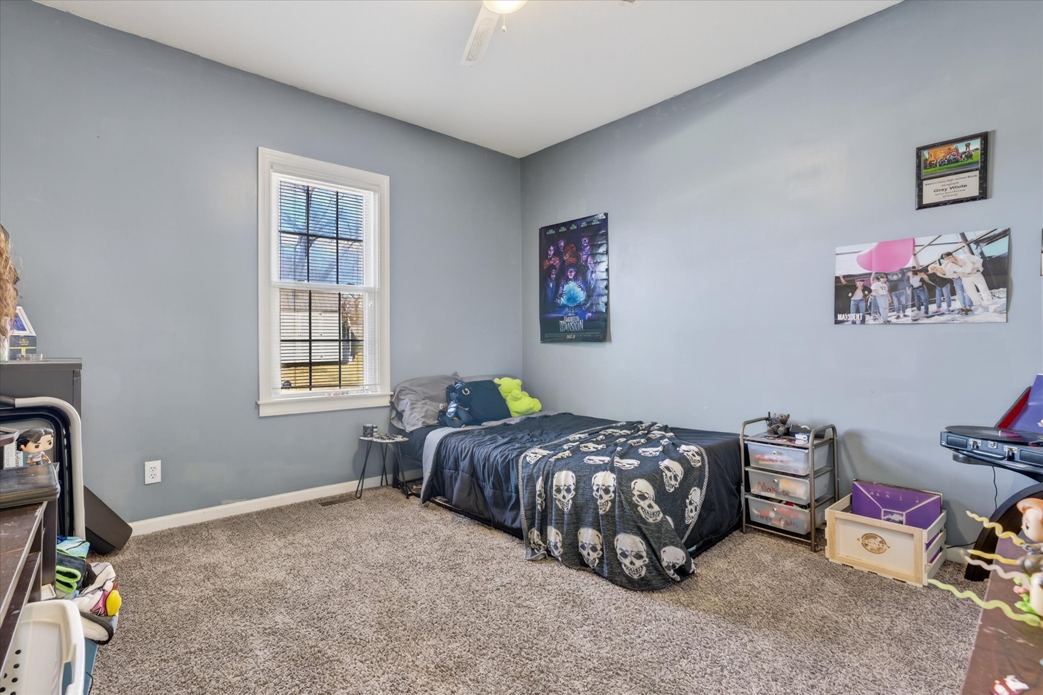 200 Cheshire Road Clarksville, TN 37043 - Photo 24 of 33 a bedroom with bed and a window