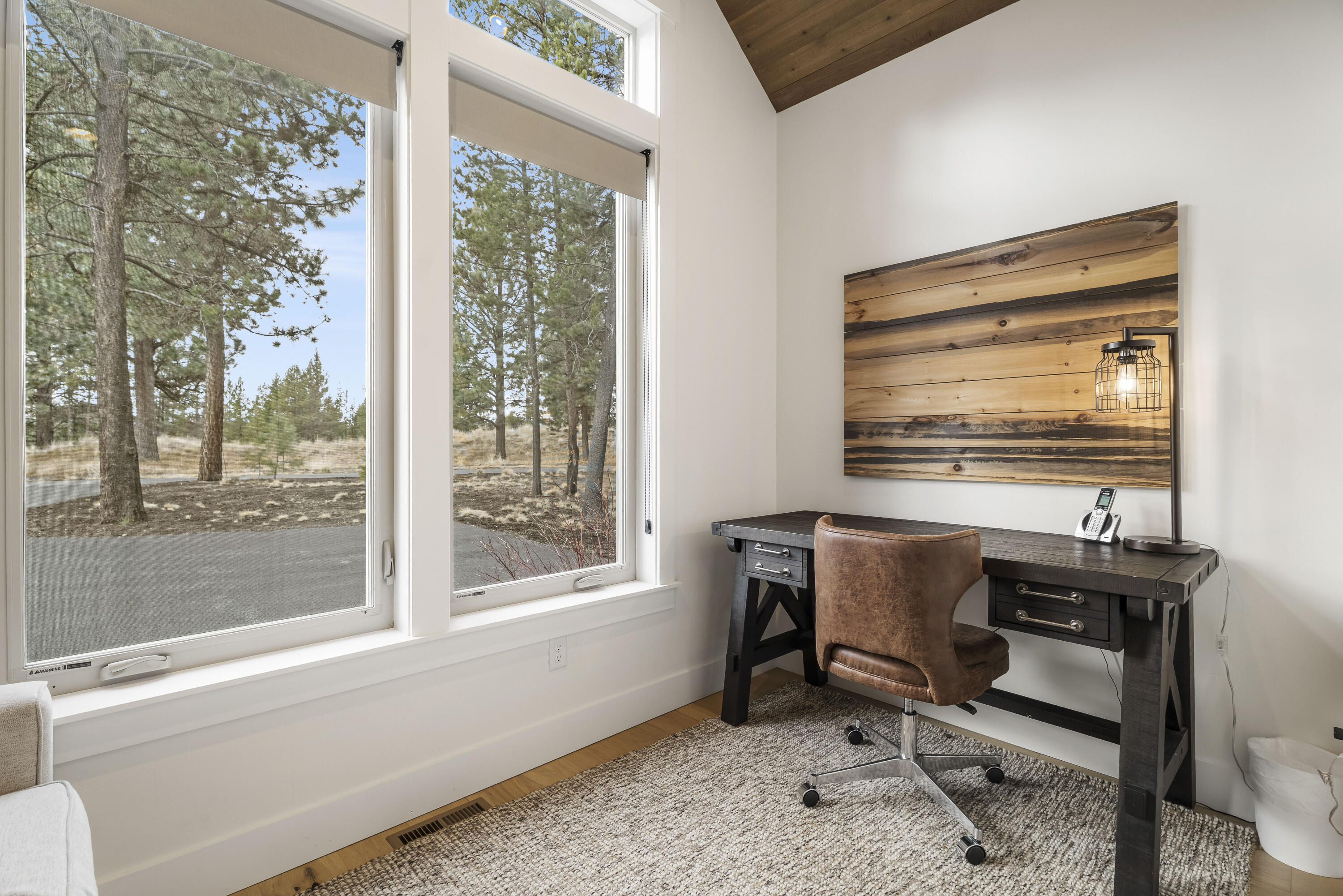 56302 Sable Rock Loop, Unit 255 Bend, OR 97707 - Photo 31 of 65 40-Office
