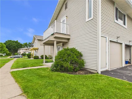 $199,000 | 776 Eastbrooke Lane, Brighton, NY 14618