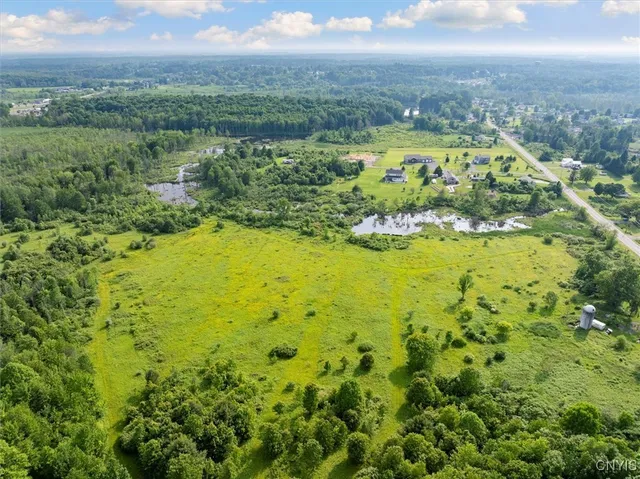 $180,000 | 2404 Co Rt 12, Central Square, NY 13036