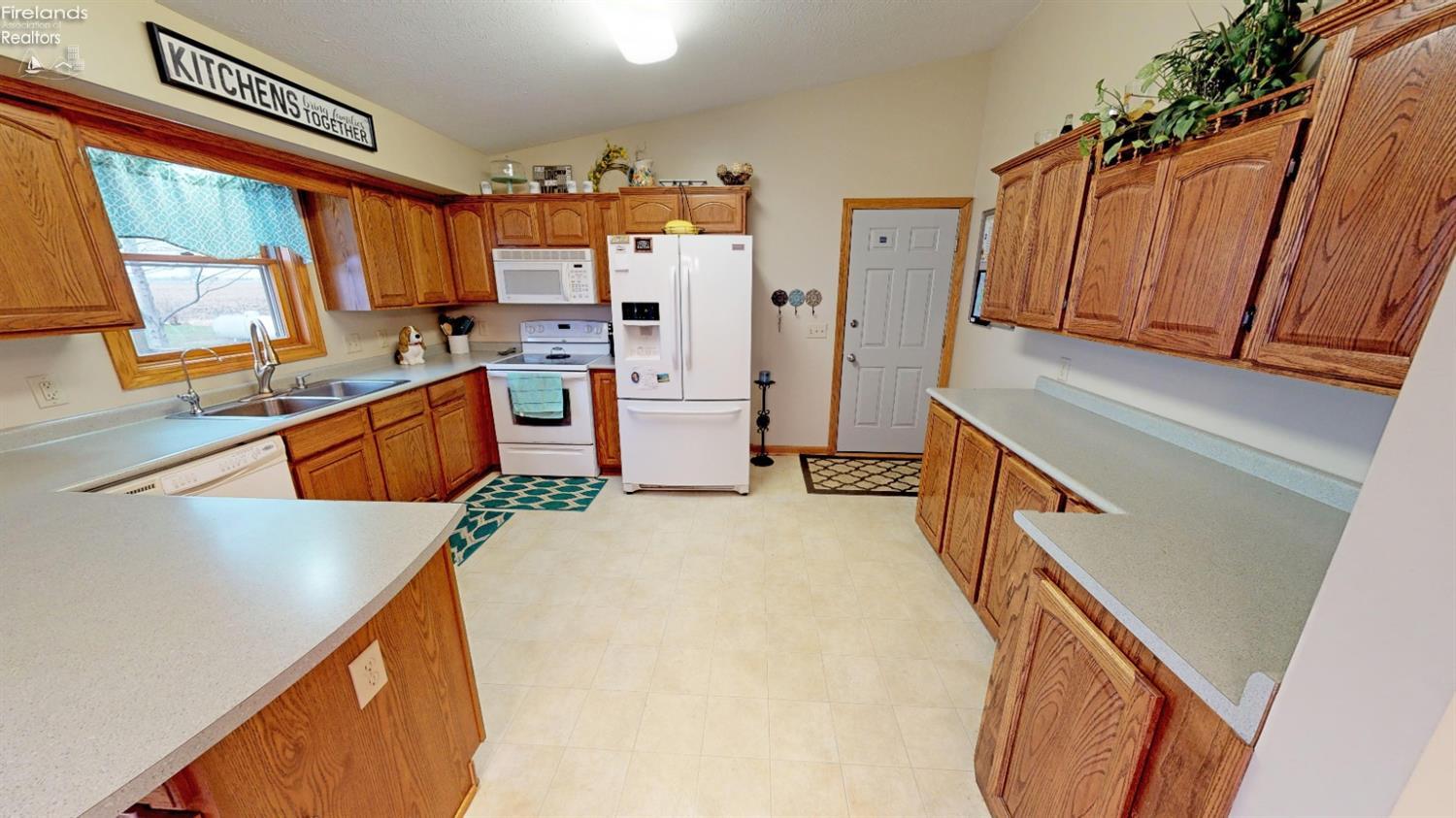 4199 Napoleon Road Fremont, OH 43420 - Photo 10 of 25 Gallery Image 10