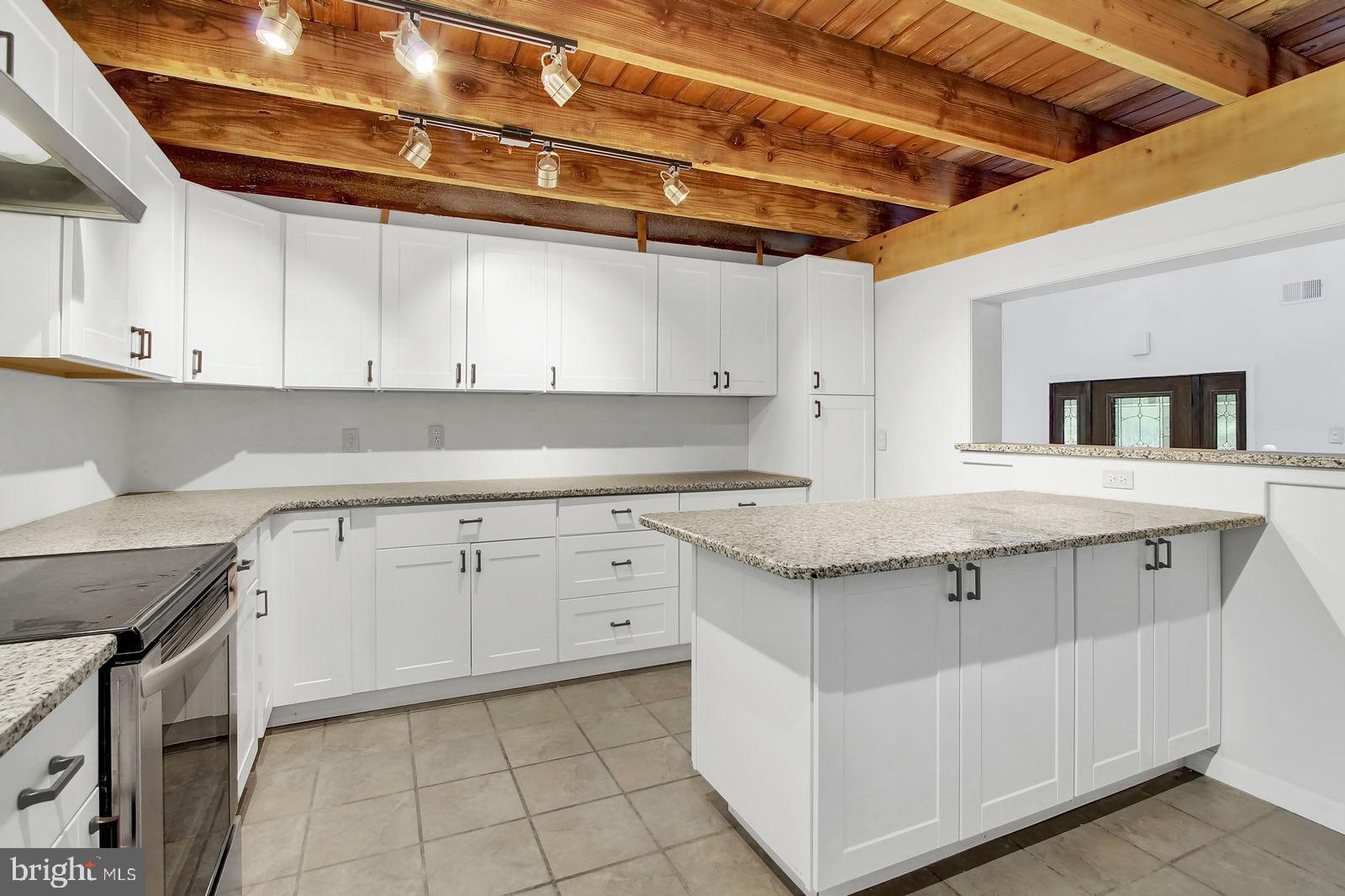 91 Blackburn Road Quarryville, PA 17566 - Photo 13 of 36 Kitchen