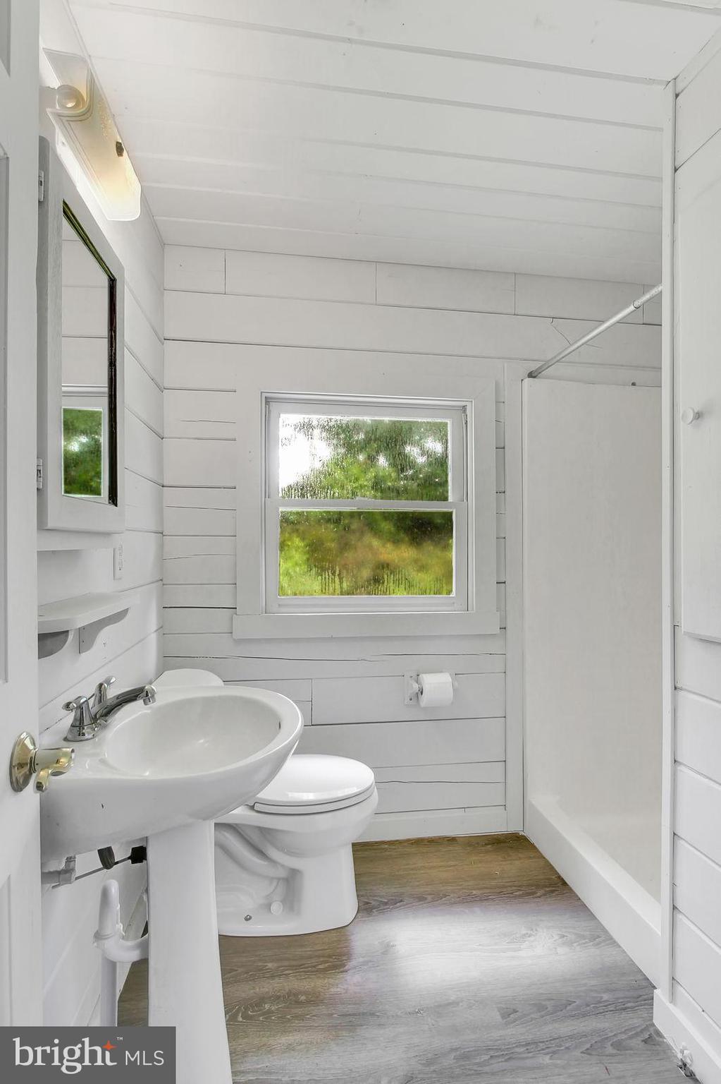 91 Blackburn Road Quarryville, PA 17566 - Photo 21 of 36 Bathroom