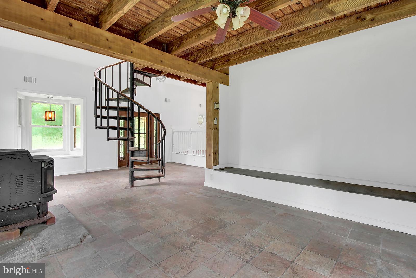 91 Blackburn Road Quarryville, PA 17566 - Photo 7 of 36 Family Room