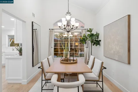 $1,985,000 | 135 Tenby Terrace, Danville, CA 94506