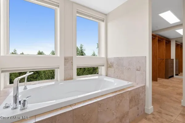 $1,350,000 | 1700 East Tower Pointe Drive, Unit 305, Coeur D'Alene, ID 83814
