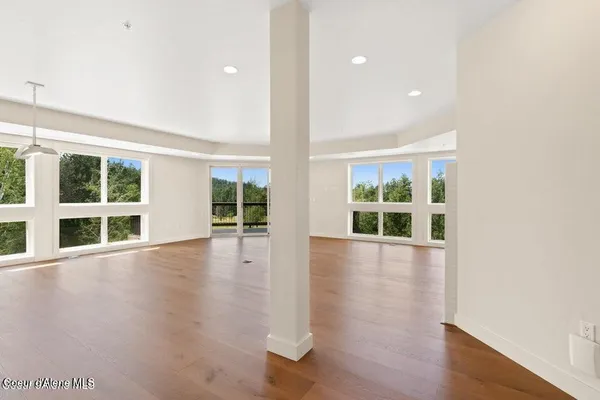 $1,350,000 | 1700 East Tower Pointe Drive, Unit 305, Coeur D'Alene, ID 83814