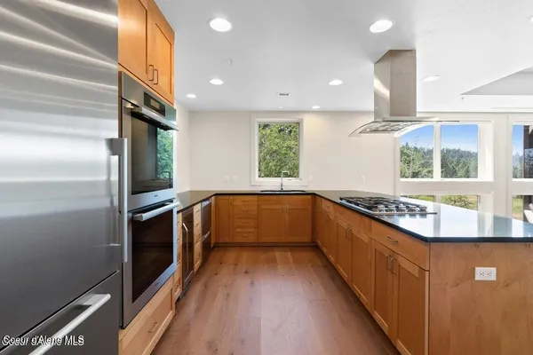 $1,350,000 | 1700 East Tower Pointe Drive, Unit 305, Coeur D'Alene, ID 83814