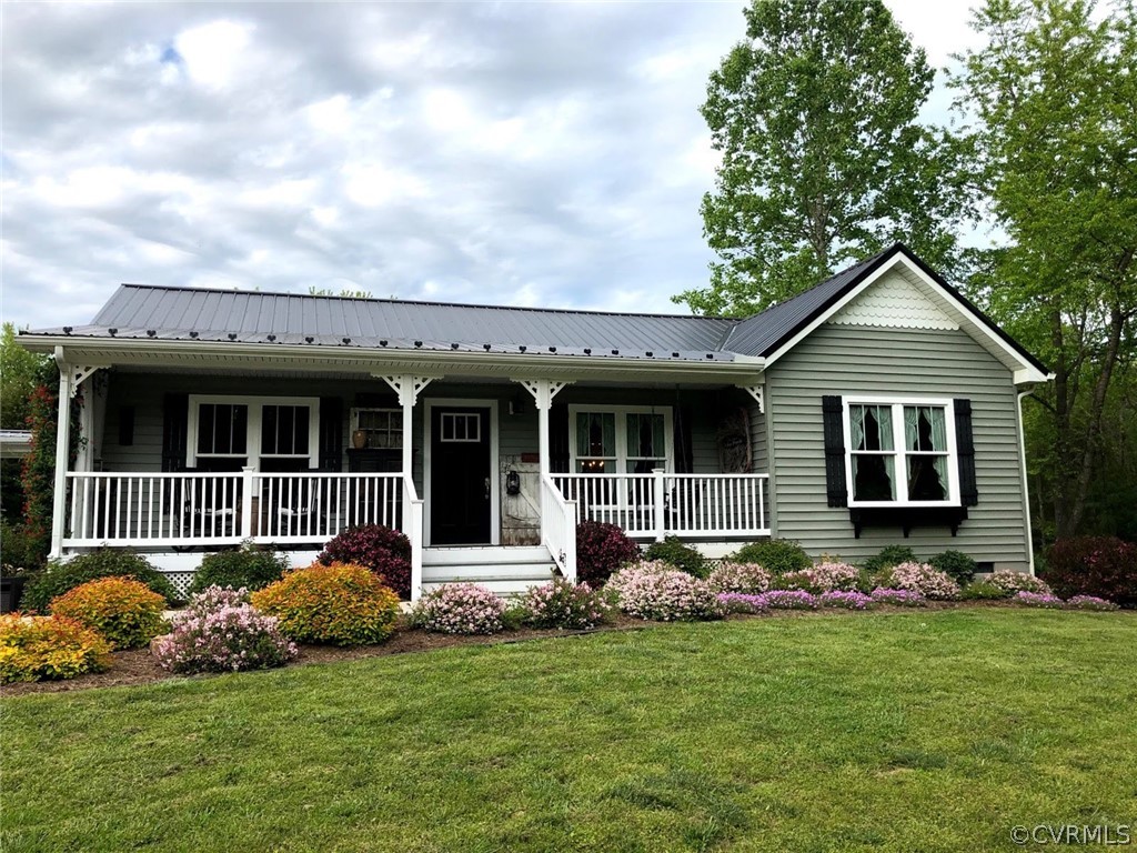 547 School Road Dillwyn, VA 23936 - Photo 1 of 21