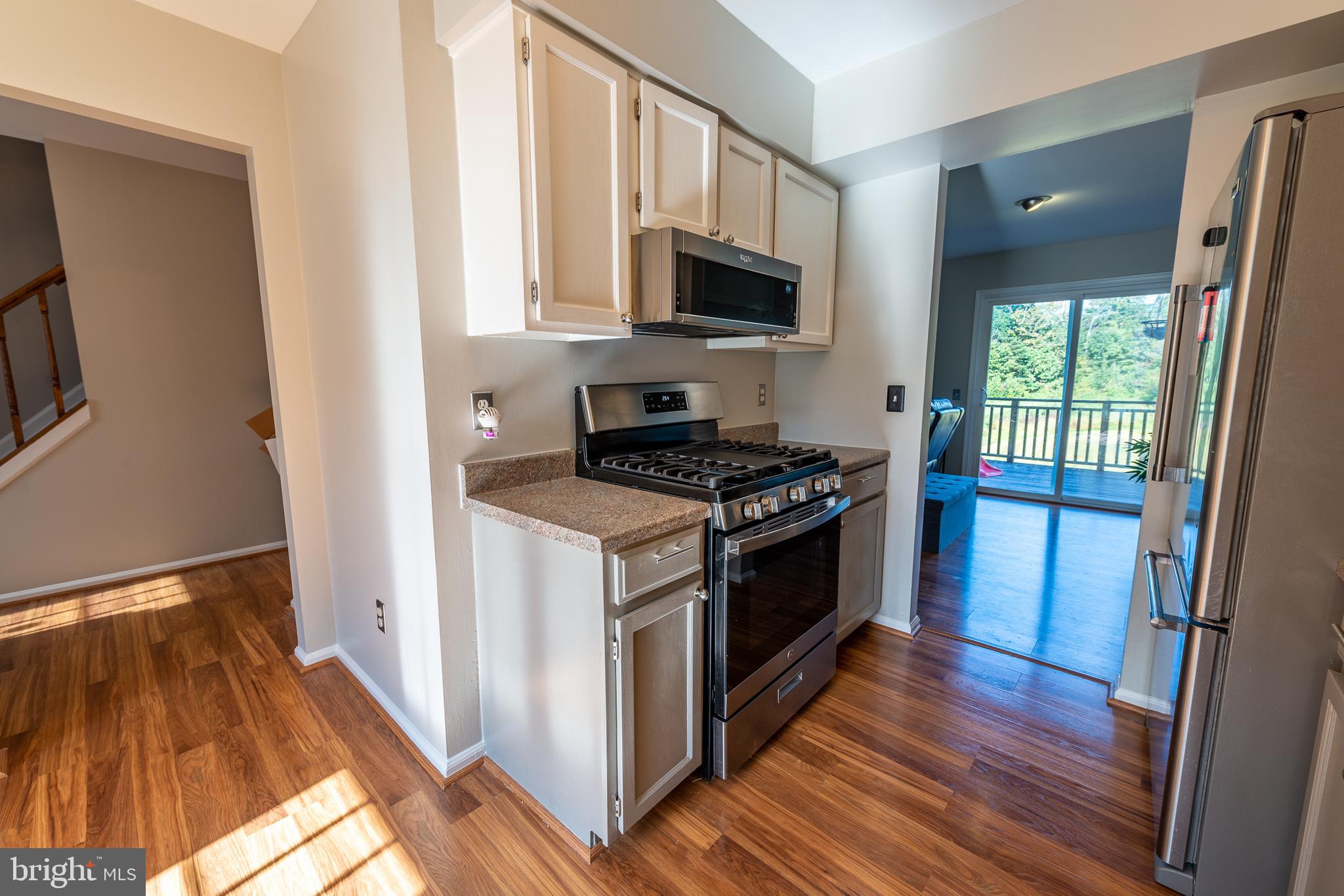 14808 Basingstoke Loop Centreville, VA 20120 - Photo 15 of 37