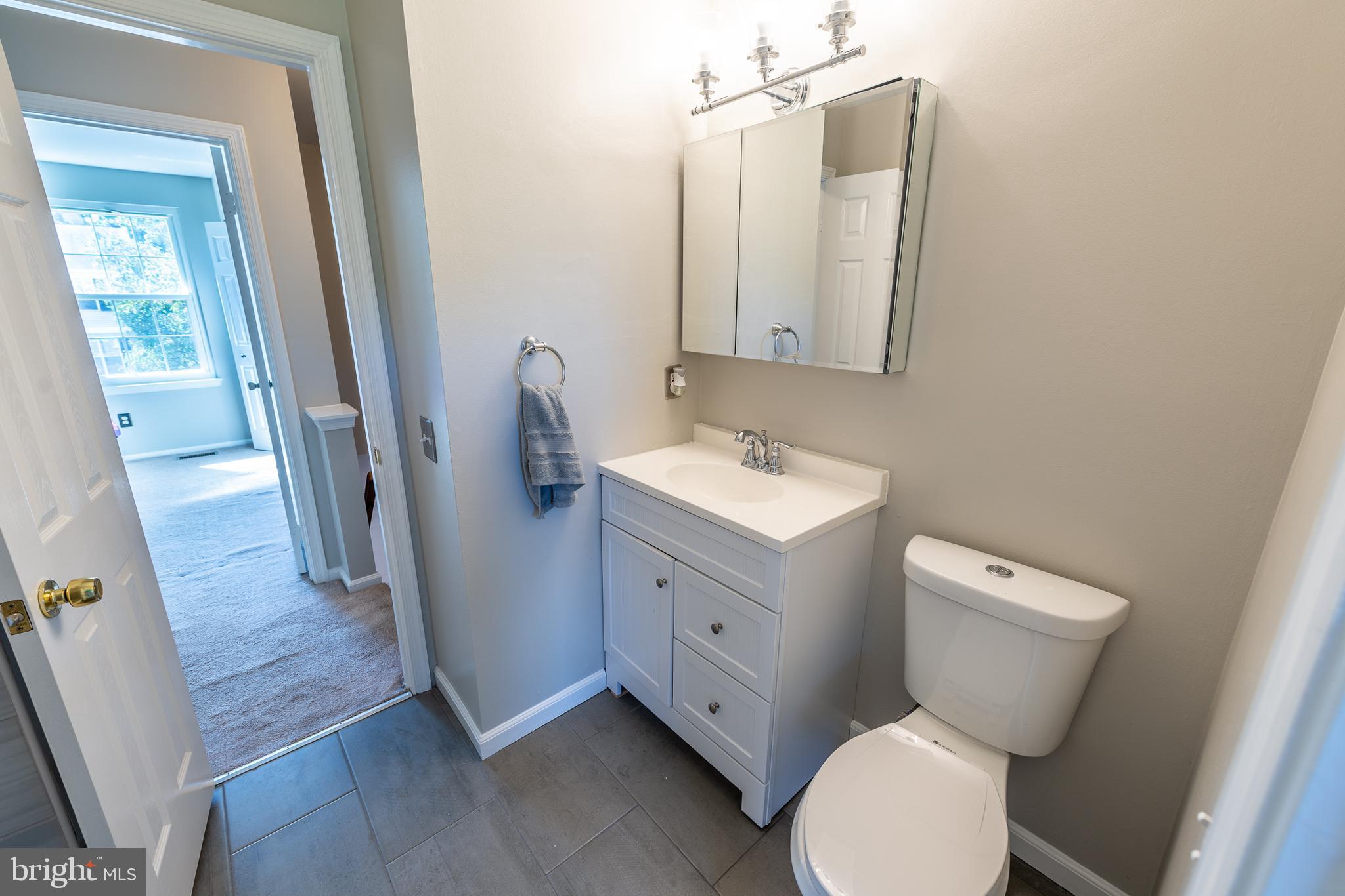 14808 Basingstoke Loop Centreville, VA 20120 - Photo 20 of 37