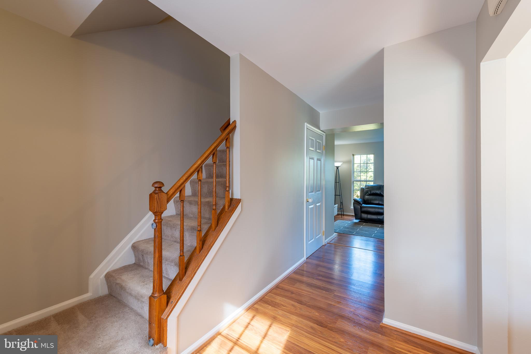 14808 Basingstoke Loop Centreville, VA 20120 - Photo 5 of 37