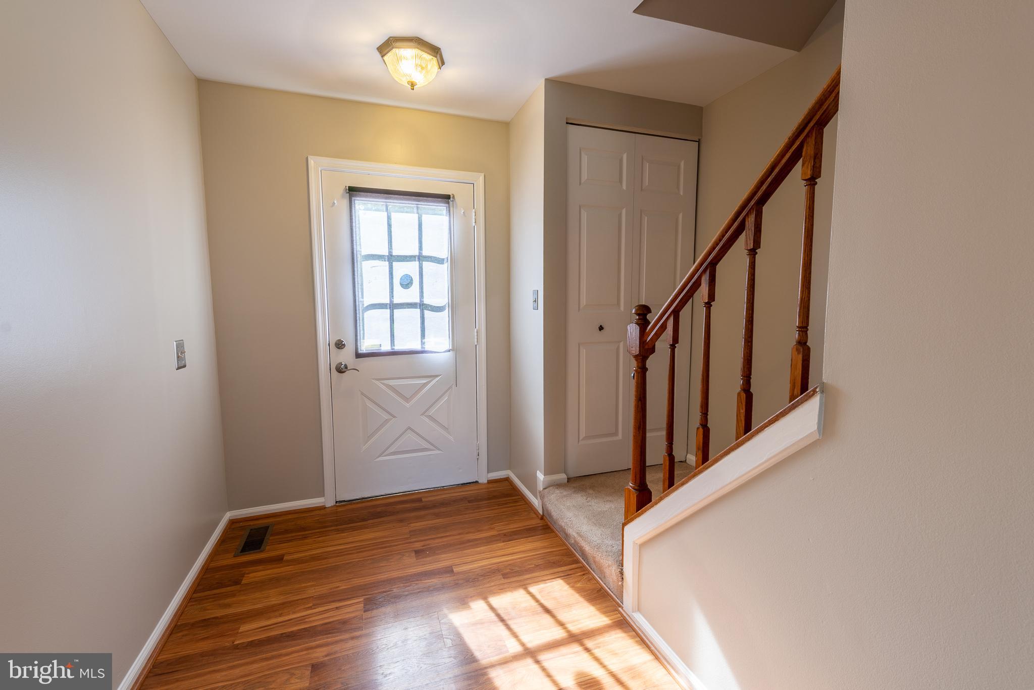 14808 Basingstoke Loop Centreville, VA 20120 - Photo 6 of 37