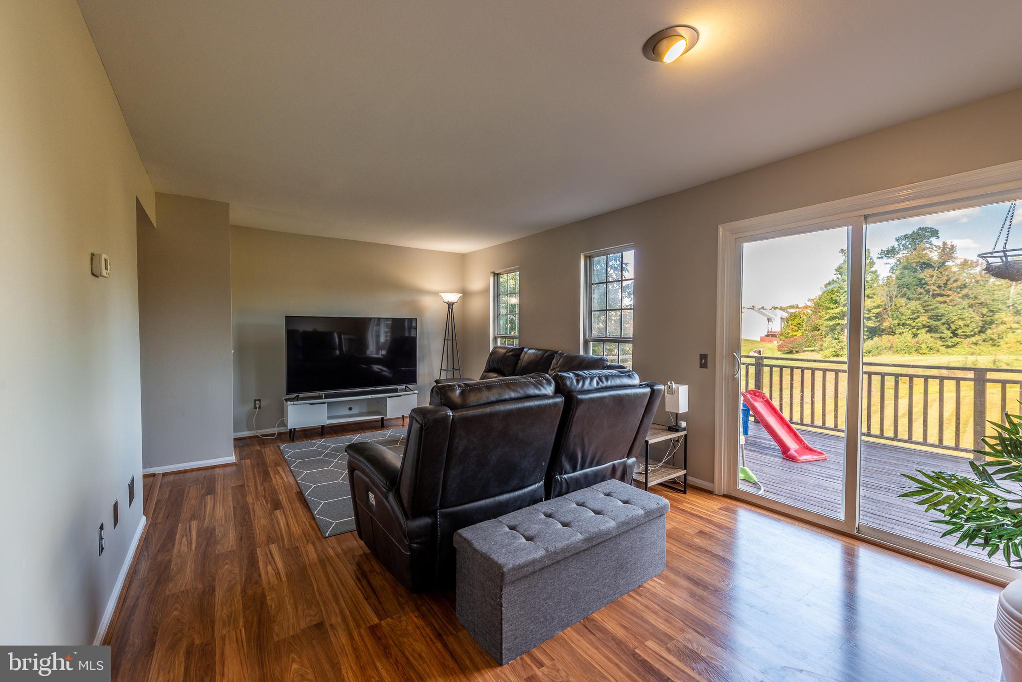 14808 Basingstoke Loop Centreville, VA 20120 - Photo 7 of 37