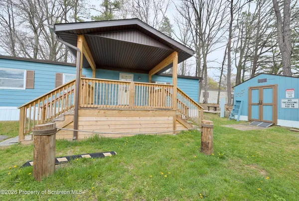 $75,000 | 717 7th Street, Moosic, PA 18641