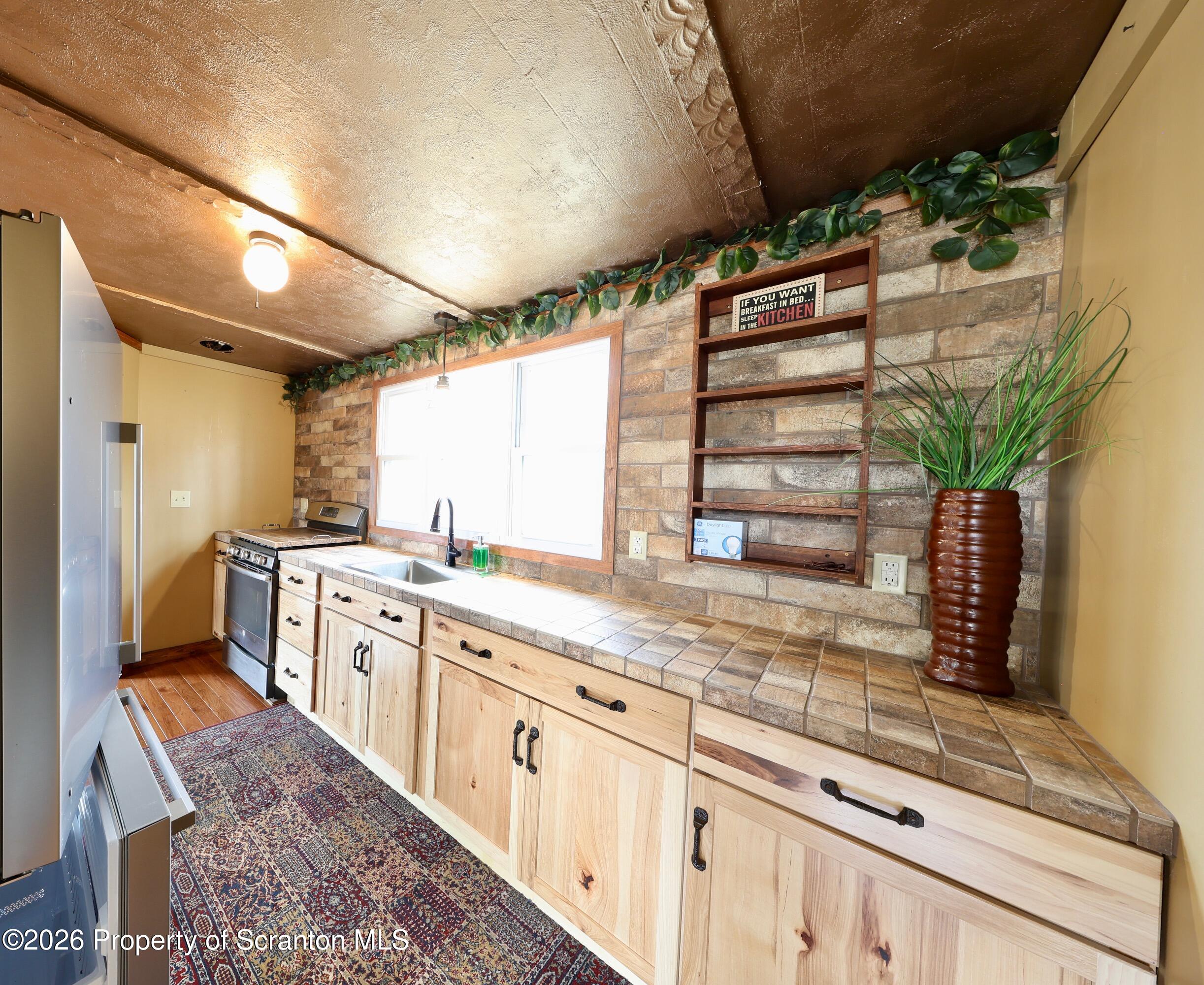 717 7th Street Moosic, PA 18641 - Photo 6 of 18 Kitchen