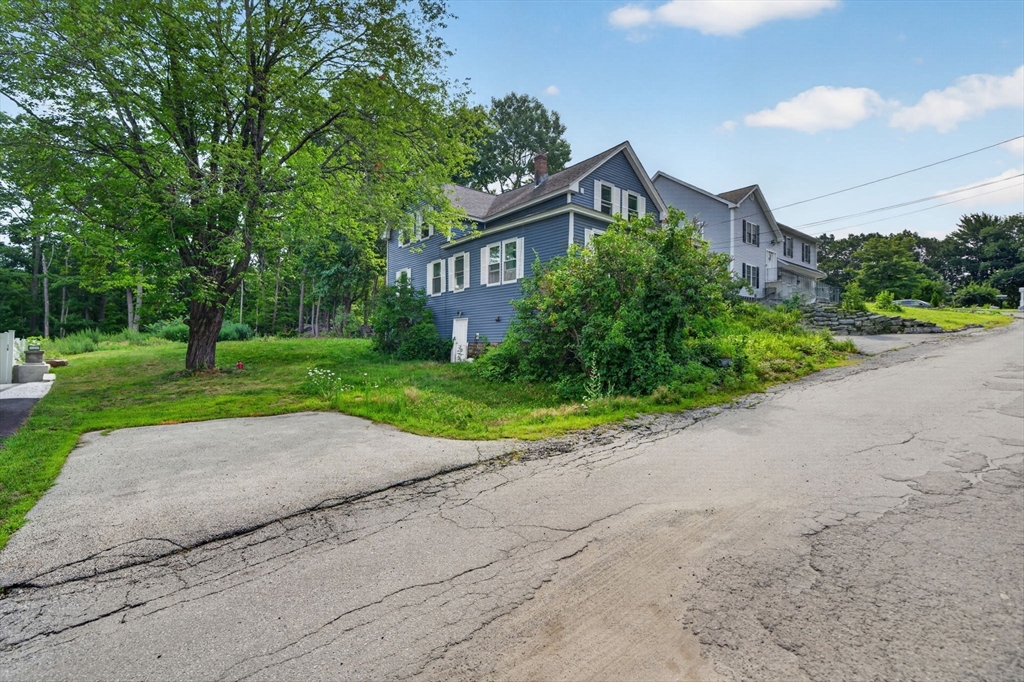 16 Svenson Avenue, Unit 1 Worcester, MA 01607 - Photo 2 of 30 Gallery Image 2