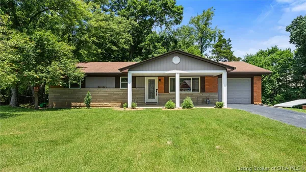 $249,500 | 112 Cheryl Drive, New Albany, IN 47150