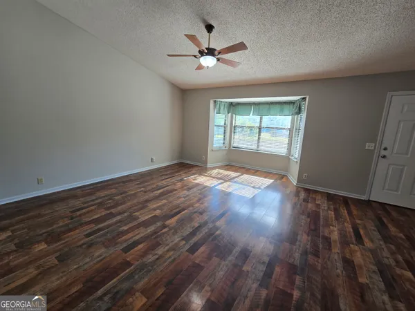 $1,900 | 425 Sunnyside Drive, St. Marys, GA 31558