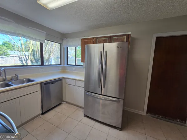 $1,900 | 425 Sunnyside Drive, St. Marys, GA 31558