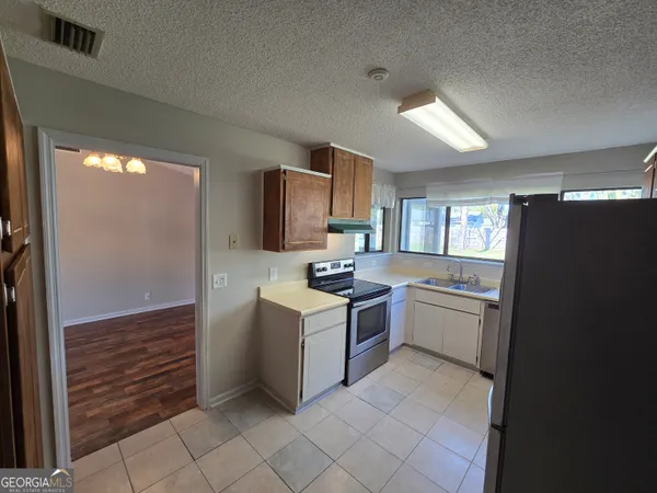 $1,900 | 425 Sunnyside Drive, St. Marys, GA 31558