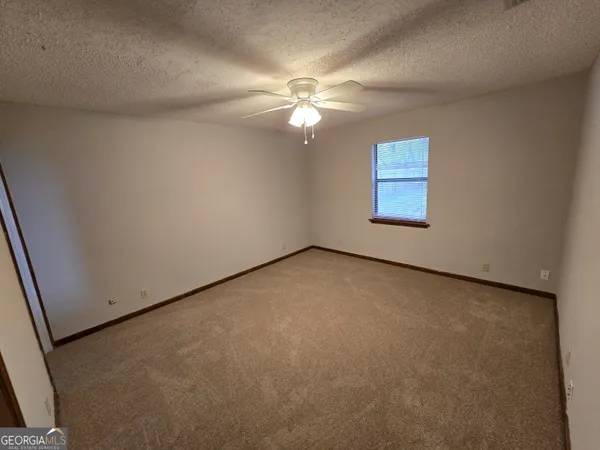 $1,900 | 425 Sunnyside Drive, St. Marys, GA 31558