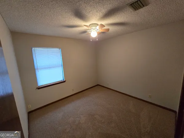 $1,900 | 425 Sunnyside Drive, St. Marys, GA 31558