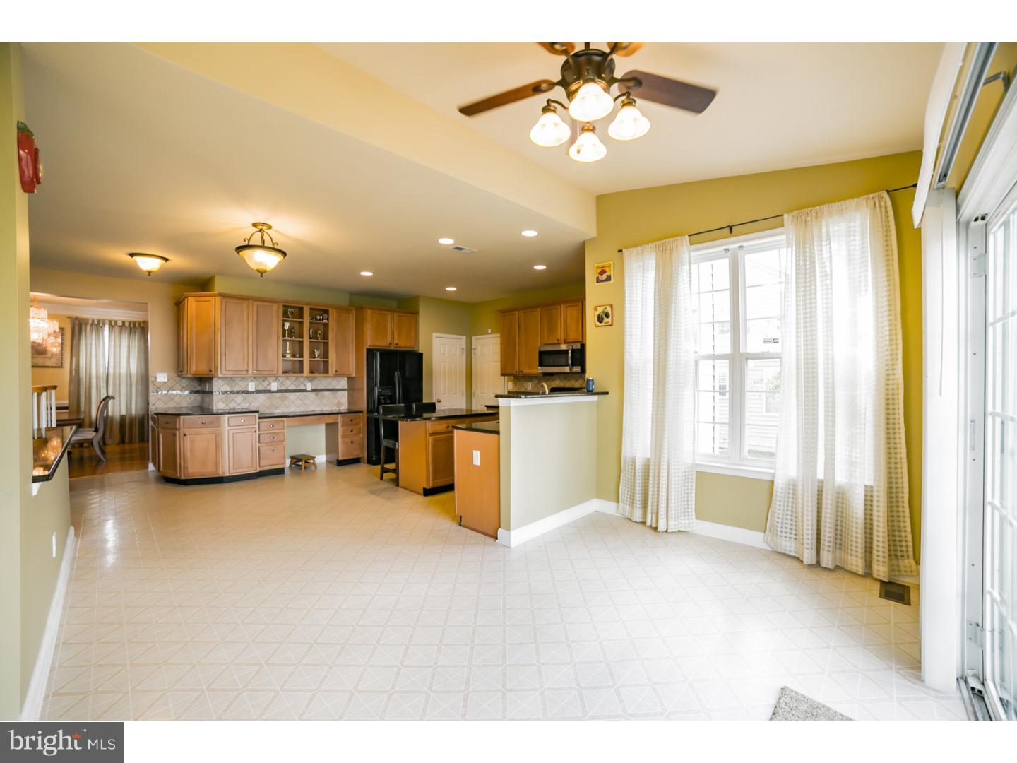 100 Tatham Road Bensalem, PA 19020 - Photo 8 of 25 Breakfast Room