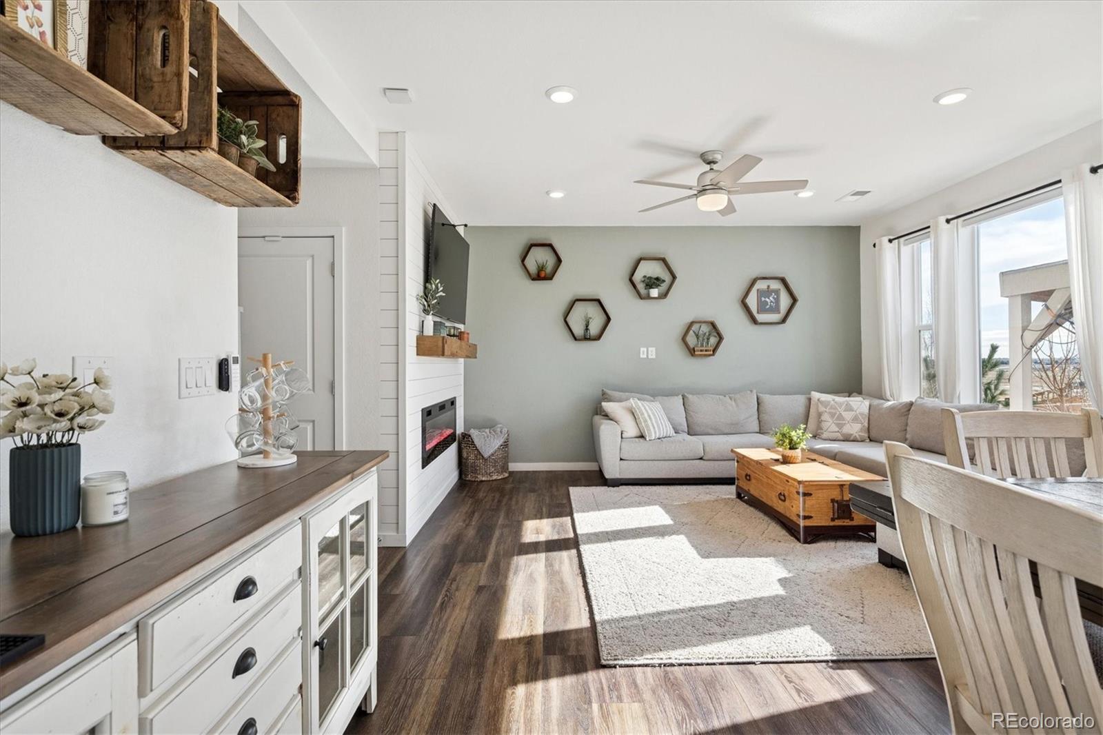 3530 Sawtooth Street Frederick, CO 80516 - Photo 7 of 33