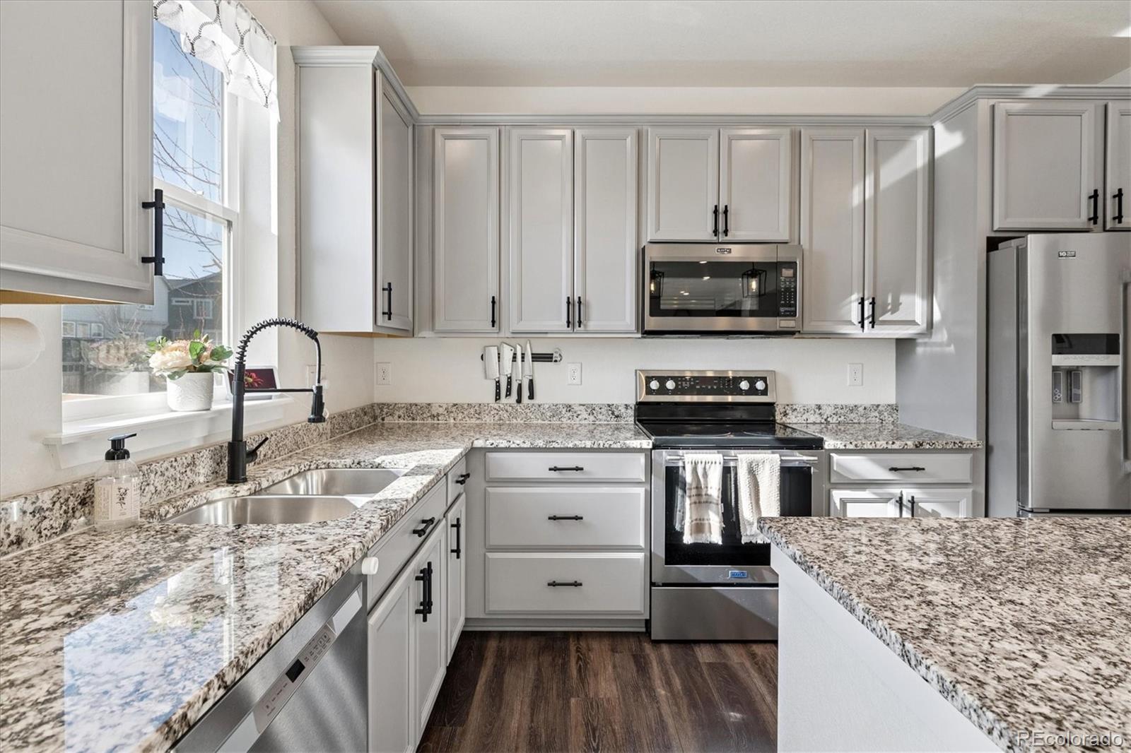 3530 Sawtooth Street Frederick, CO 80516 - Photo 10 of 33